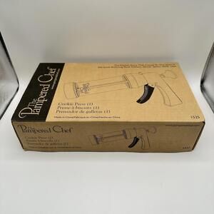 Pampered Chef 1525 Spritz Cookie Press with 16 Discs